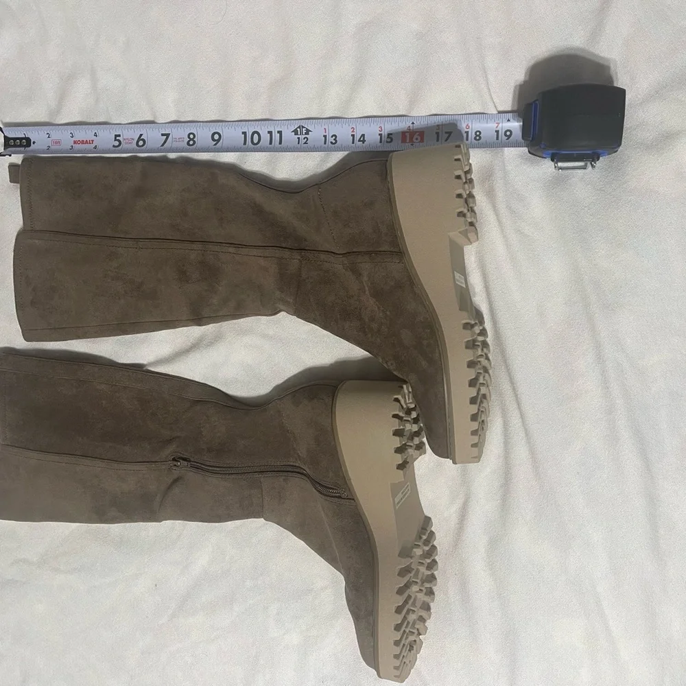 Dolce Vita Suede Lug Sole Platform  Boots Brown Size 9